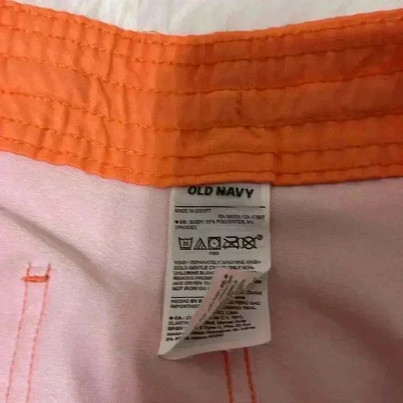 Old Navy Red/Orange Men’s Swimming Trunks Shorts - Picture 3 of 4